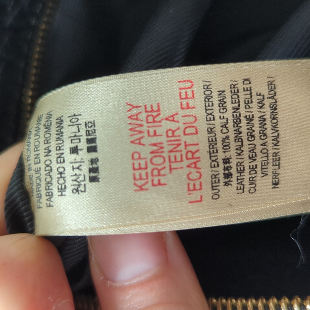 Burberry Black Grain Leather Chichester Purse - Picture 9 of 10